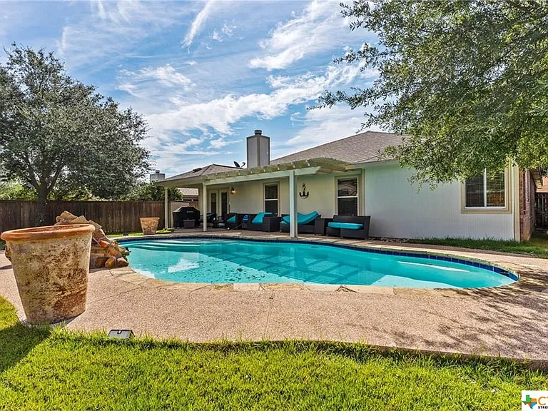 703 Prospector Trl — Photo 32