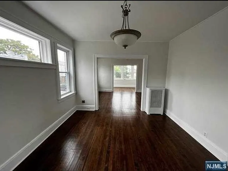 85 Macarthur Ave #2 — Photo 5