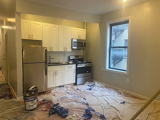 3rd image of 148 W 141st St APT 4A