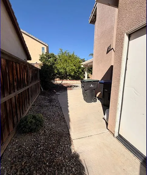 5679 Allendale Dr — Photo 10