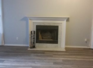 724 Inlet Quay APT E, Chesapeake, VA 23320