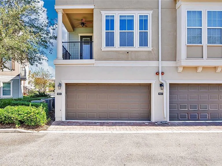 921 Taramundi Dr — Photo 23