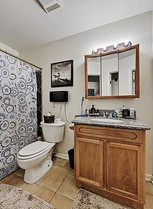 4th image of 8516 Valor Dr