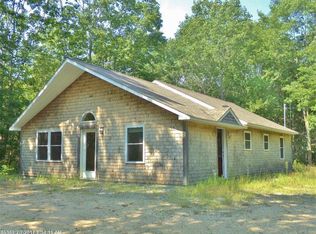 24 Glacier Way, Sedgwick, ME 04676