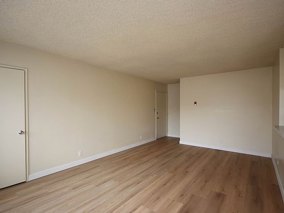 2nd image of 104 N 2nd St #D