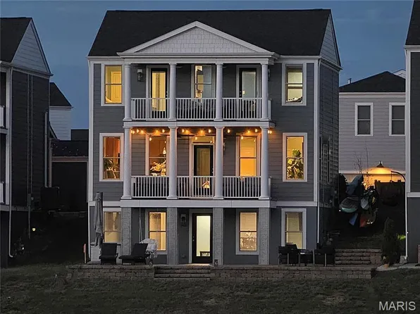 130 Suntan Way, Saint Charles, MO 63301
