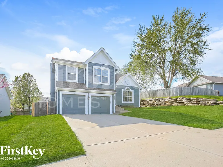 6530 NW Hidden Valley Rd — Photo 1