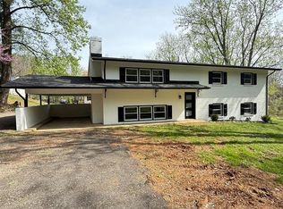 5388 Dumfries Rd, Warrenton, VA 20187