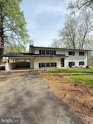 5388 Dumfries Rd Photo 1