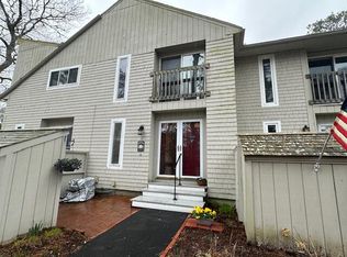 300 Buck Island Rd APT 2B, West Yarmouth, MA 02673