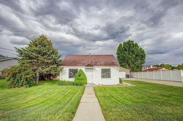 1st image of 10829 S Temple Dr