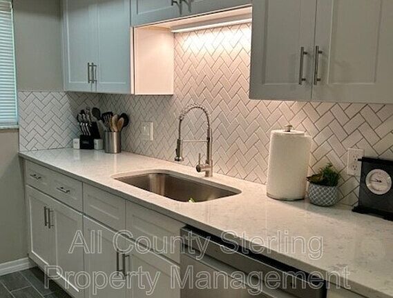 2nd image of 5908 Branch Dr