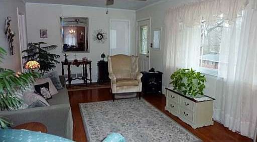 5th image of 3688 Alpine Dr SE