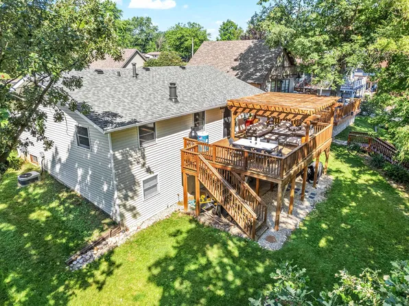 312 Holiday Dr, Somonauk, IL 60552