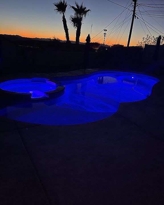 1st image of 3725 Cholla Dr