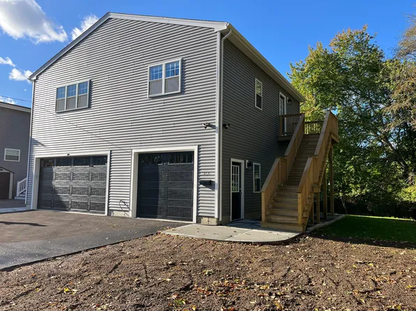 12 Lawton St #A, Fairhaven, MA 02719