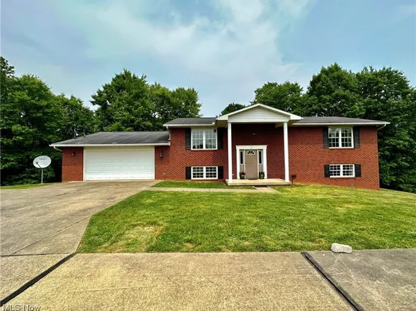 1 Brye St, Williamstown, WV 26187