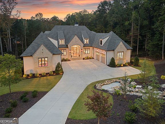 2nd image of 10235 Cedar Ridge Dr