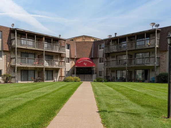 2007 E 122nd St APT B15, Burnsville, MN 55337