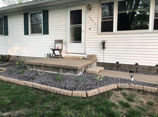 2820 E Black Ave, Springfield, IL 62702