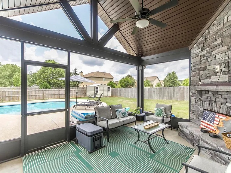 105 Pearl Moss Ln — Photo 33