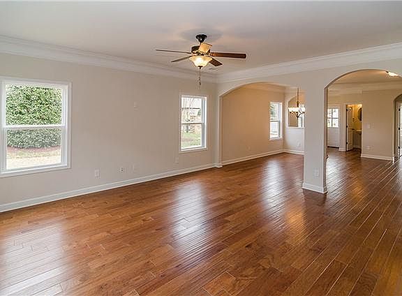 5th image of 3122 Avington Way #16