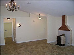 2nd image of 5867 Cindy Ln
