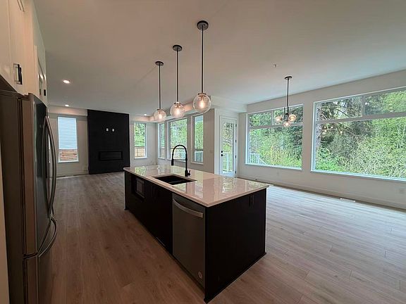 3rd image of 14037 230th St