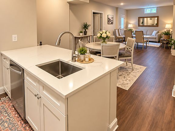 5th image of 43854 Grantner Pl