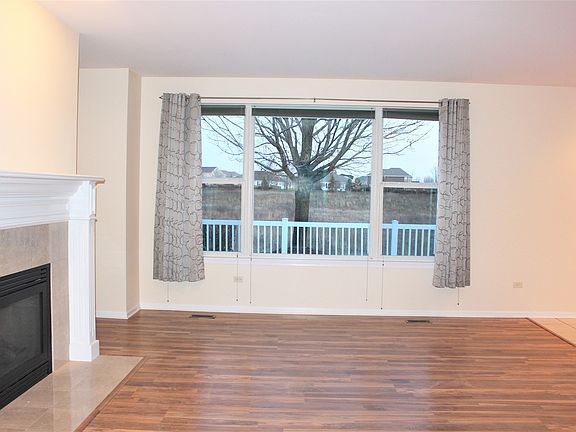 4th image of 12758 Kishwaukee Ln