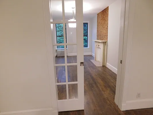 Rented by MQ Realty LLC | media 40