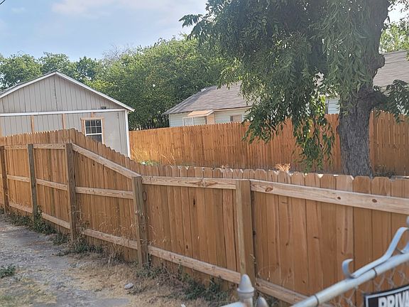2nd image of 2913 CHIHUAHUA ST