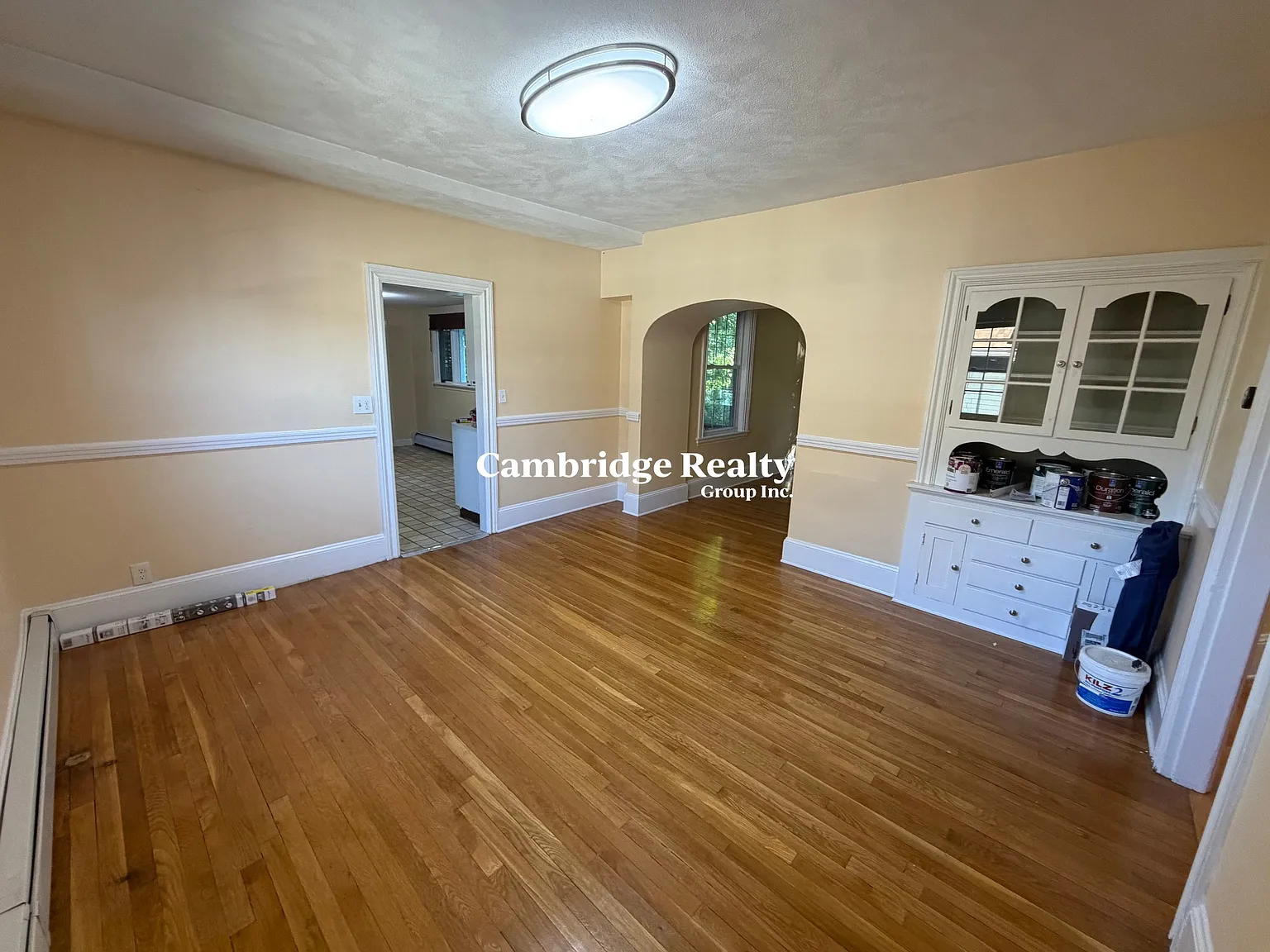 3 bed, 2.0 bath, 1800 sqft, $3,000 — Photo 2