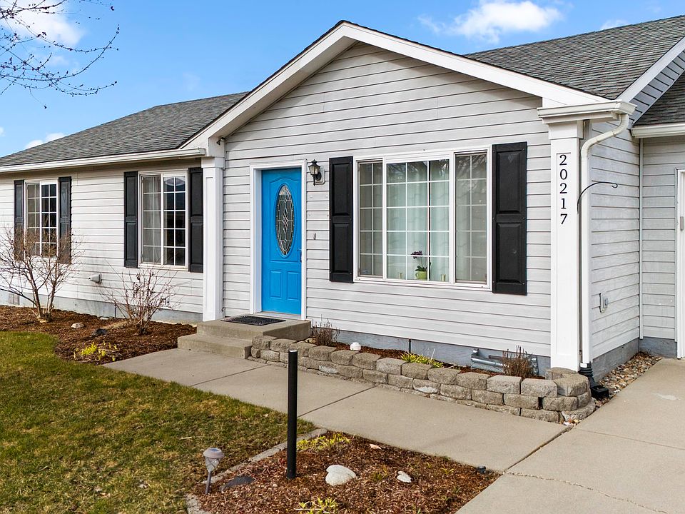 1st image of 20217 E Grace Ln