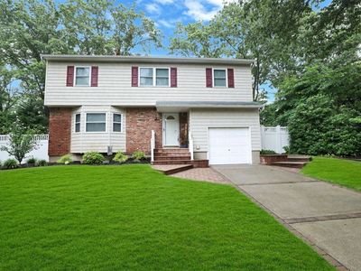 30 Columbus Ave, Kings Park, NY, 11754