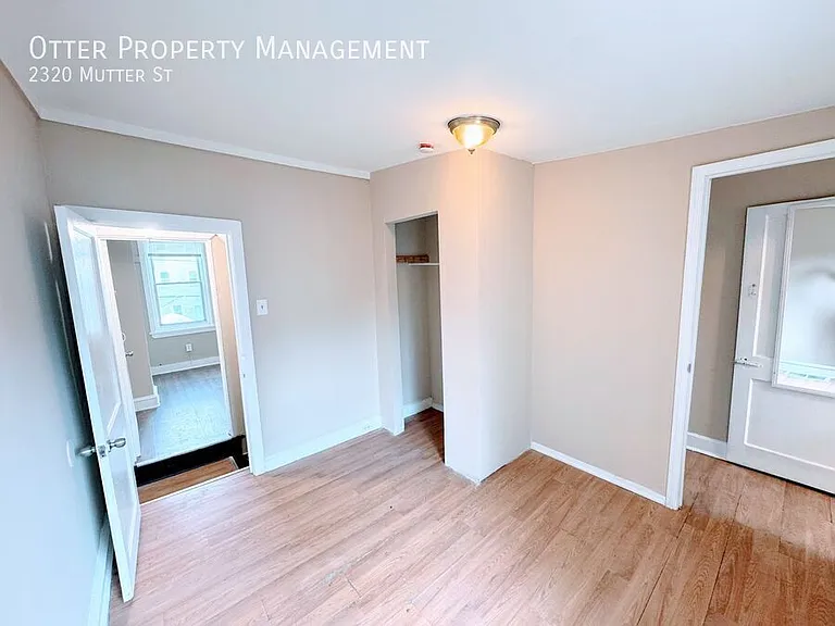 2320 Mutter St — Photo 9
