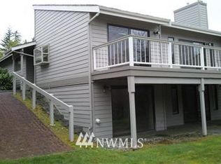 15000 Village Green Dr APT 21, Bothell, WA 98012