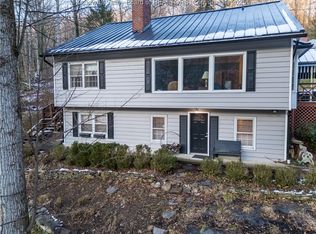 2082 Miller Rd, Huntington, WV 25701