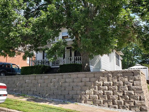 3rd image of 9419 Everman Ave