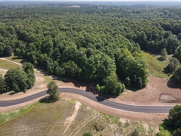 3rd image of 927 Backcountry Dr #1