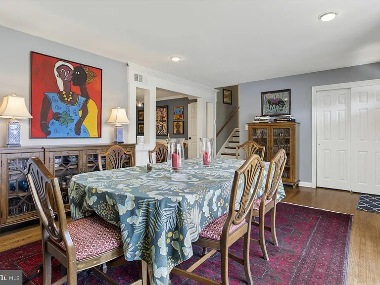 2212 Reddfield Dr — Photo 8