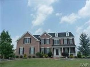 4522 Briarwood Dr, Nazareth, PA 18064