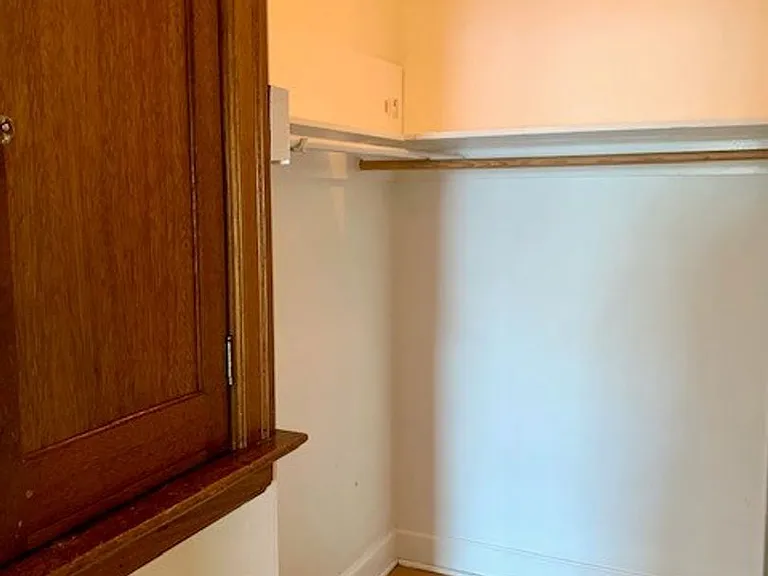 903 Bellevue Pl E — Photo 6