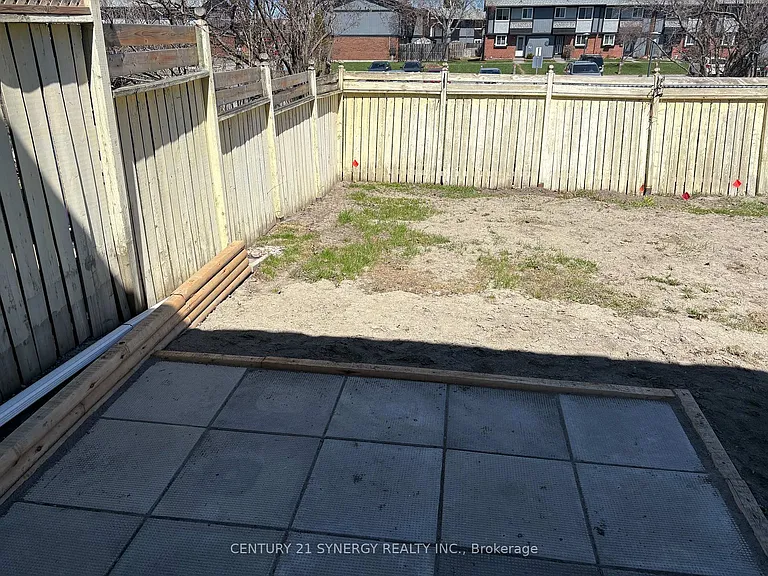 93B Tarquin Cres — Photo 23