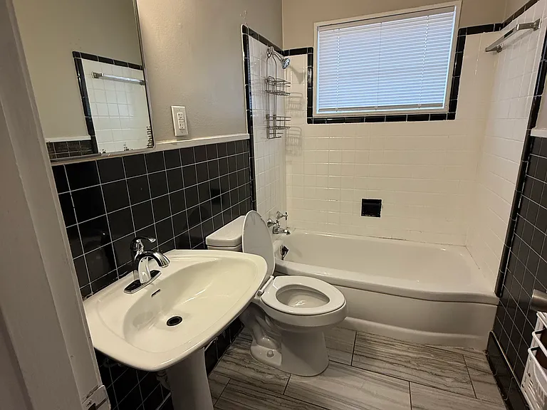 5555 Wayneland Dr — Photo 7