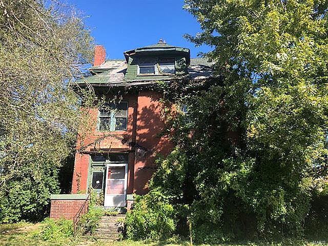 1st image of 5843 Clemens Ave