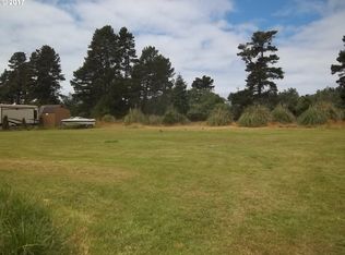 900 Railroad Ave, Lakeside, OR 97449
