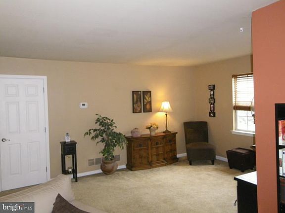 3rd image of 310 Bradford Ave