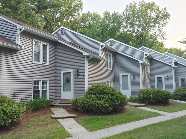 256 Oak Circle #5, Colchester, VT 05446