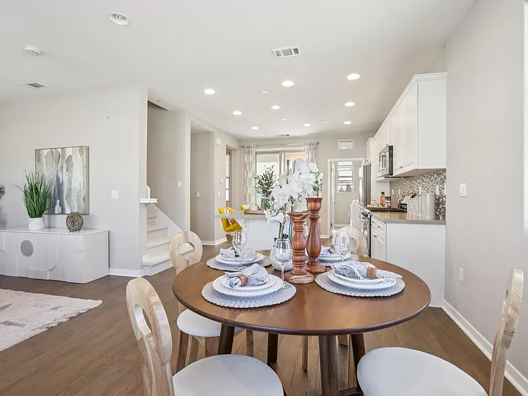 951 Arrowleaf Pl — Photo 7